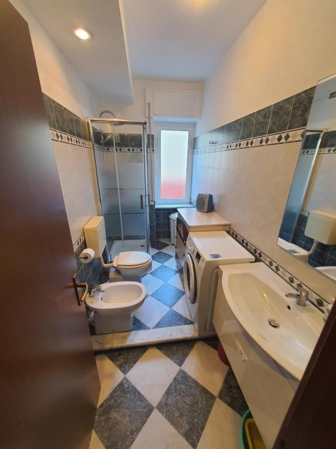 Appartamento In Centro A 30M Dal Mare Spotorno Exterior foto
